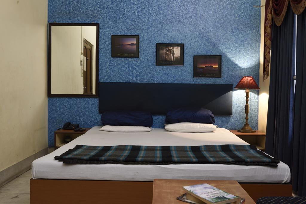 Hotel Esplanade Chambers Колката Екстер'єр фото